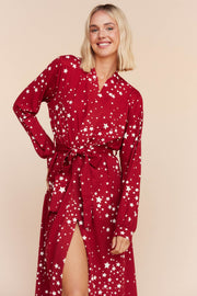 Skyler Cloud Jersey Banded Long Robe in Red Stars