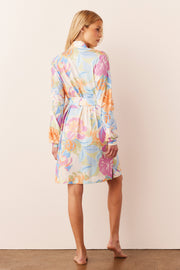 Quinn Cloud Jersey Banded Short Robe in Dreamscape