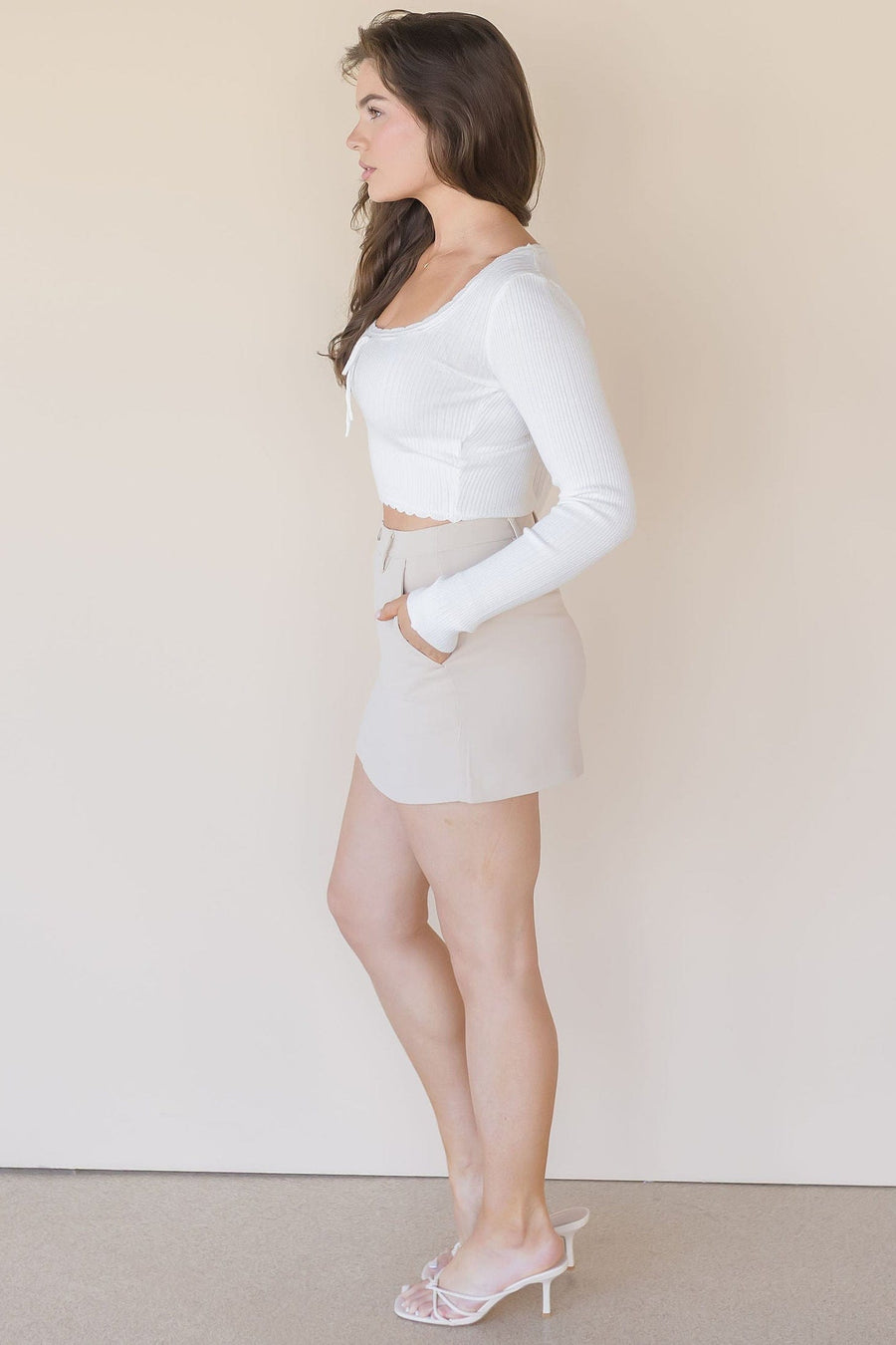 Kail Scallop Long Sleeve Crop
