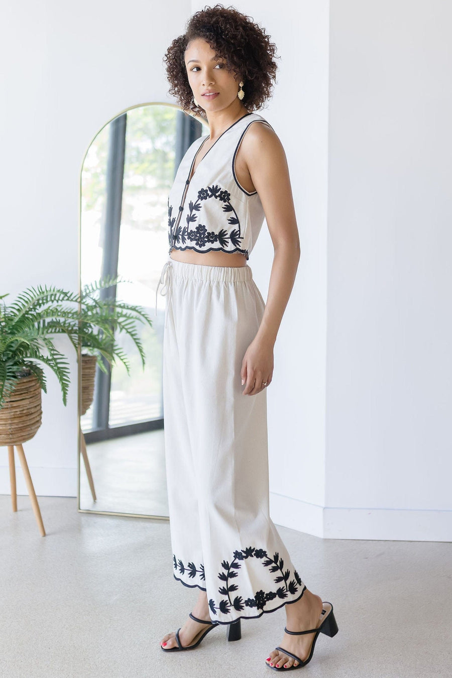 Dahlia Embroidered Vest