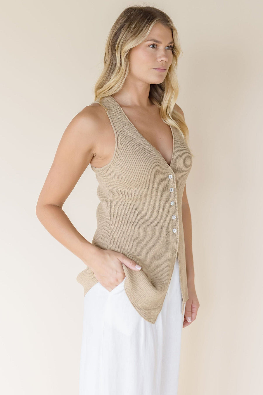 Josie Vest